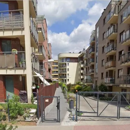 Bianco Reduta Park Free Parking *